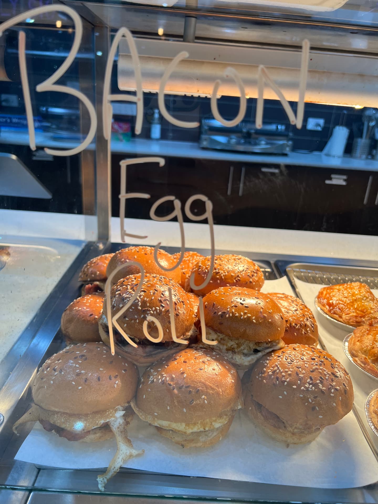 Egg & Bacon Roll